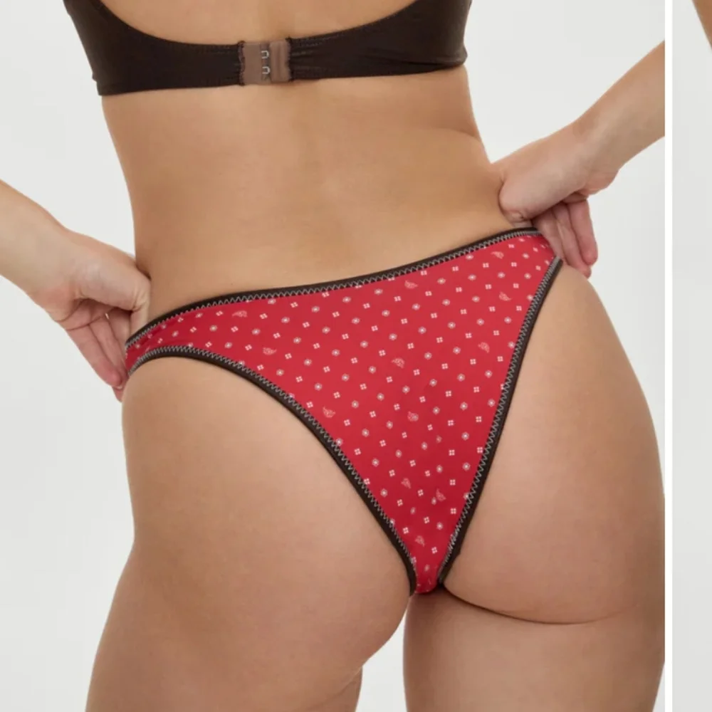 New!Frankie's Bikinis‎ x Bella Hadid Dove Bikini Bottom